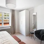 Charm 1 - Chic 2-bdr With Shared Garden * København