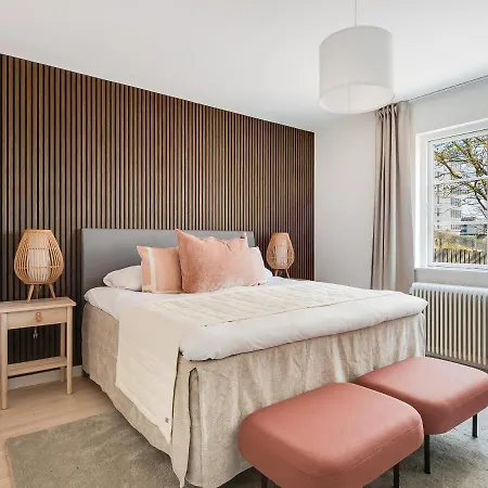 Charm 1 - Chic 2-bdr With Shared Garden * كوبنهاجن