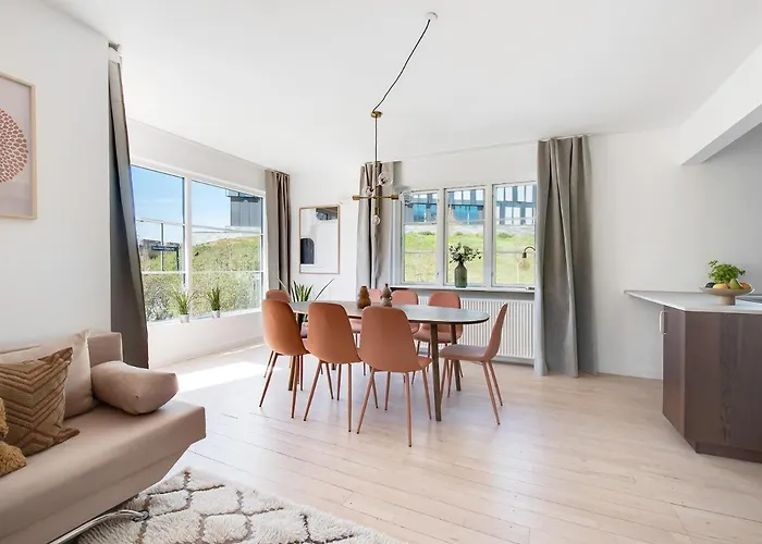 Apartmán Charm 1 - Chic 2-bdr With Shared Garden *