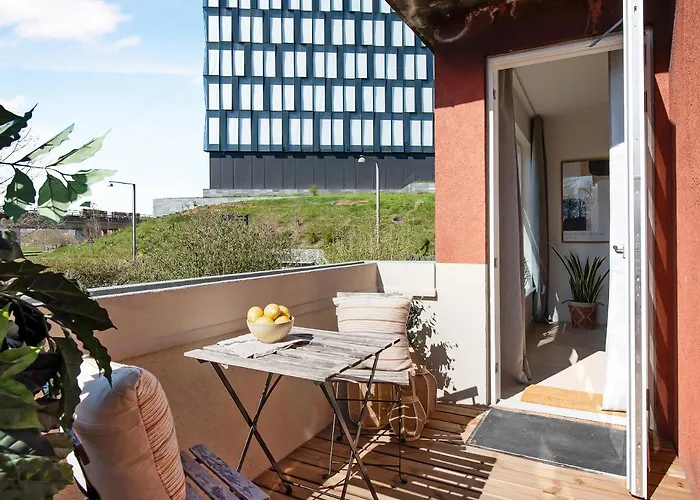 Charm 1 - Chic 2-bdr With Shared Garden Апартаменты Копенгаген